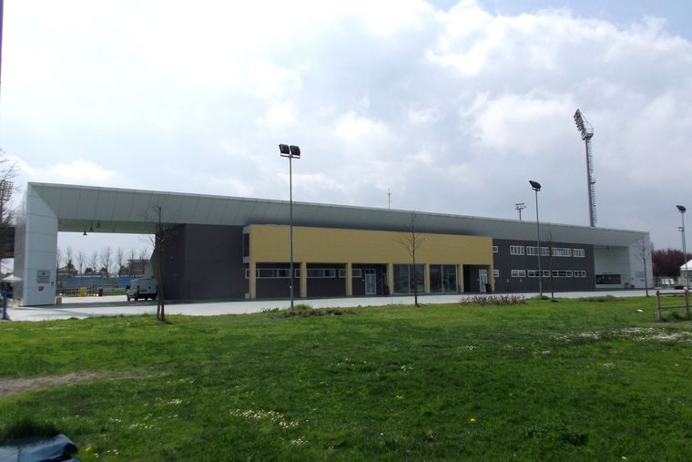 L'ingresso dello stadio Sergio Lanfranchi di Parma